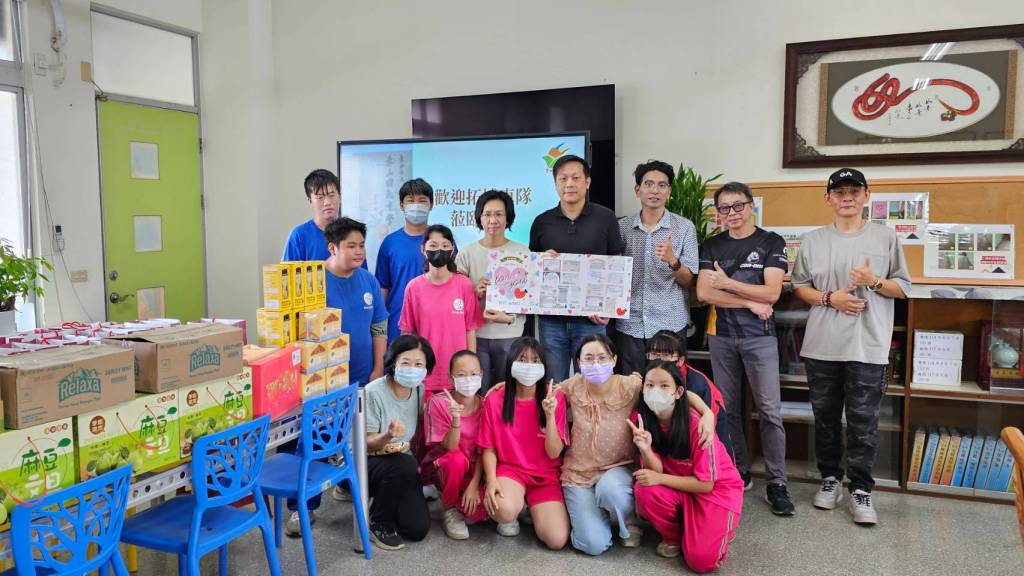 拓博車業攜手企業送暖東山　中秋前夕愛心車隊溫馨啟程